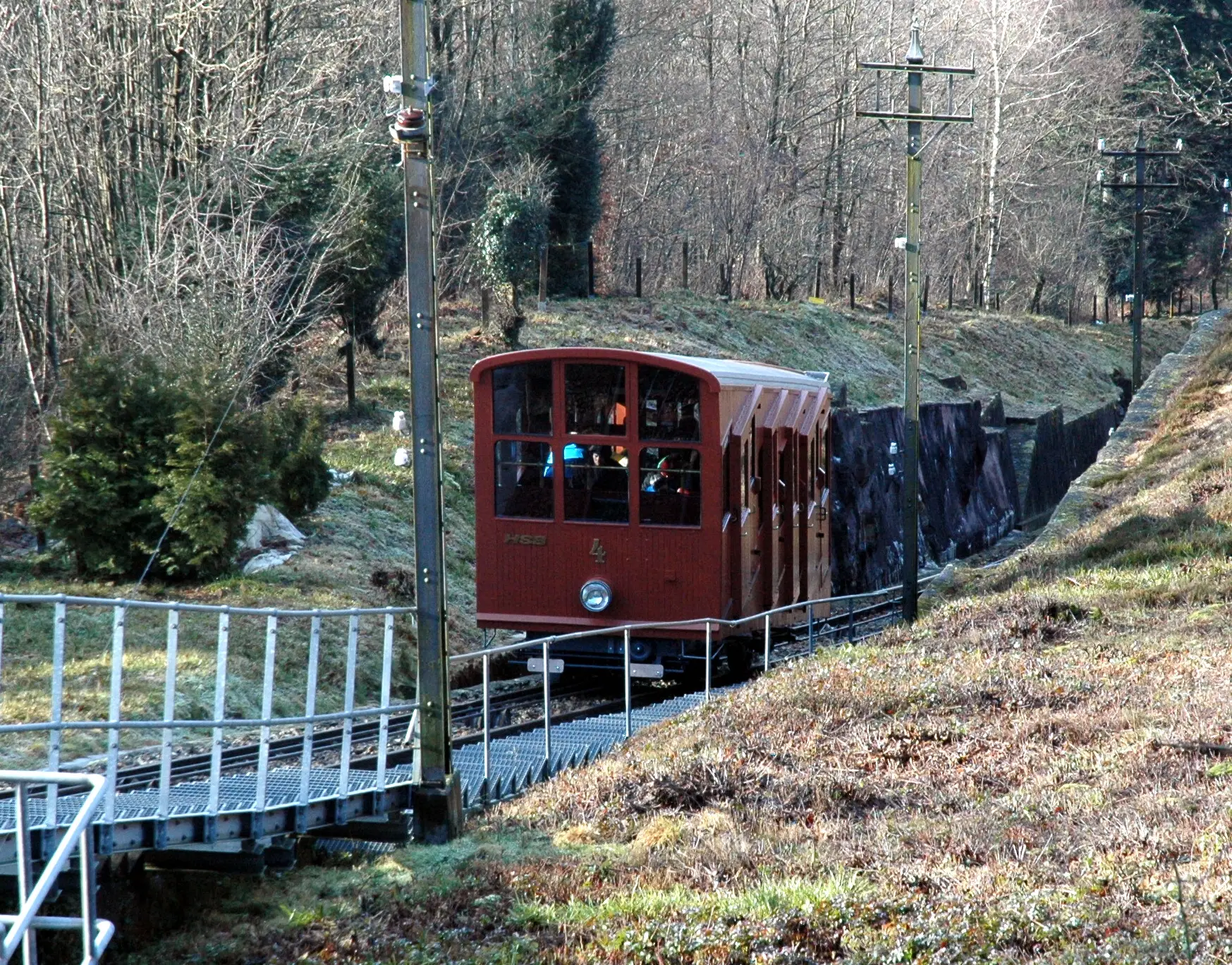 Heidelberger Bergbahn auf dem Weg zum Königstuhl